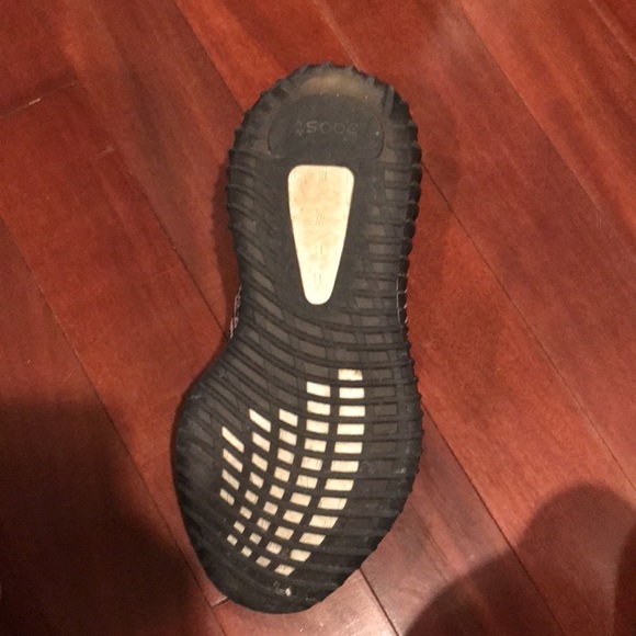 Boys Size 6 ( Authentic Yeezy Yechil (Recflective) Black for a steal of a $100). - Picture 3 of 5